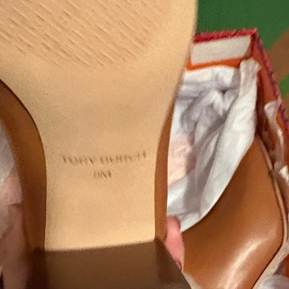 NWT Tory Burch Brown Leather Heeled Boots - Picture 4 of 5